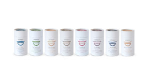 Dette er et billede af vores kollektion med otte typer te.