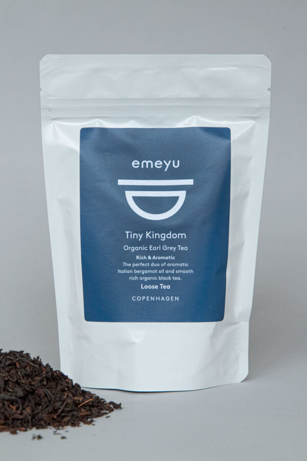 Emeyu’s Tiny Kingdom is a high-quality and organic black Earl Grey tea with bergamot oil. Loose black tea 80 grams in a resealable and sustainable bag.