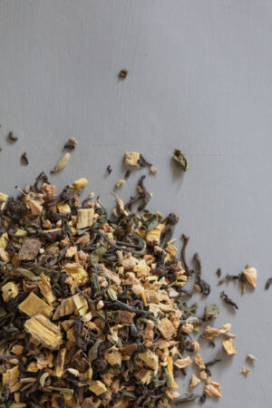 Empiric Sky økologisk chai te med Puerh te. Sød, krydret og hyggelig. Økologisk løs te blend. Prisvindende Chai te.