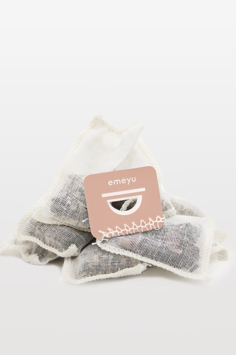 White Spring, Organic White Tea with peach and vanilla, 50 teabags in a bag.